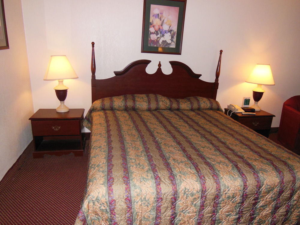 Quality Inn South Boston - Danville East Esterno foto